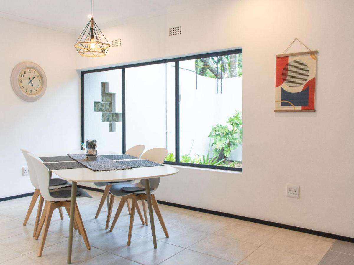 Zwelakho Furnished Apartments The Cube Johannesburg Exteriör bild