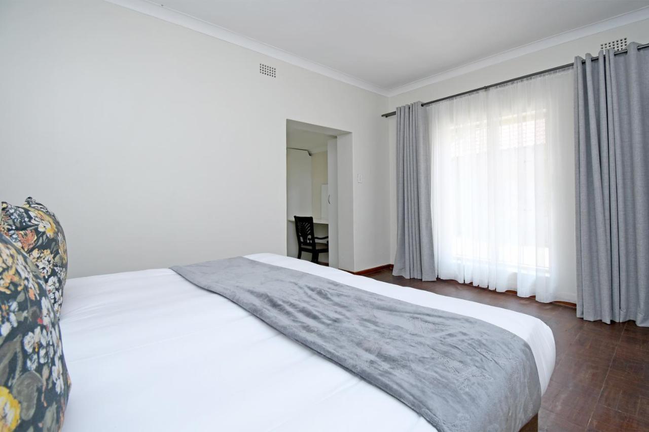 Zwelakho Furnished Apartments The Cube Johannesburg Exteriör bild