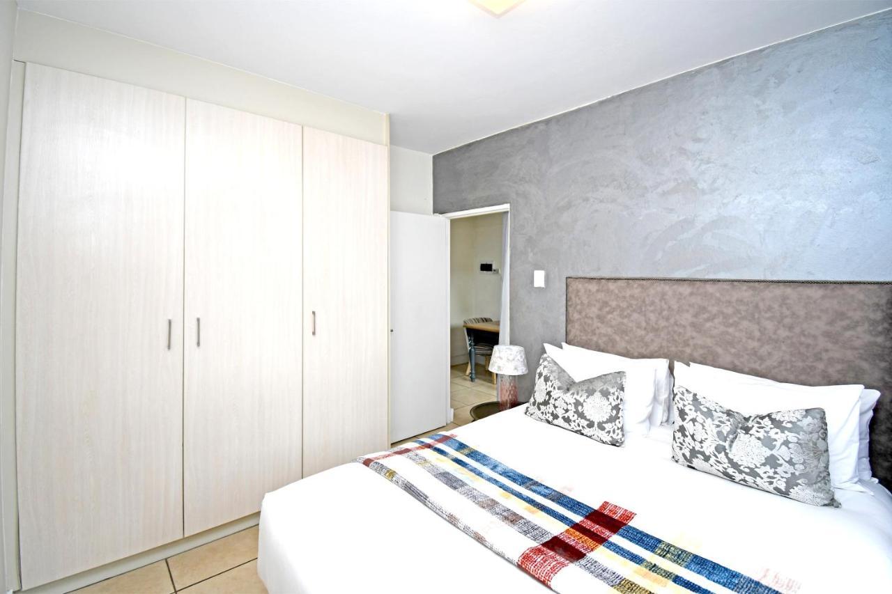 Zwelakho Furnished Apartments The Cube Johannesburg Exteriör bild