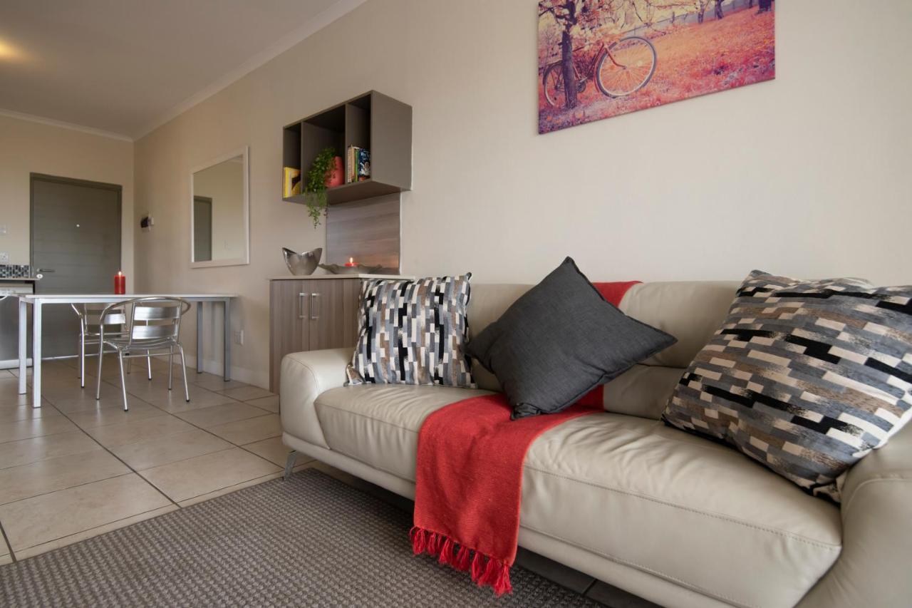 Zwelakho Furnished Apartments The Cube Johannesburg Exteriör bild